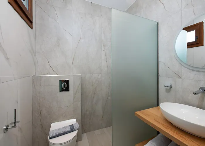 Olivento Front Gæstehus Potos