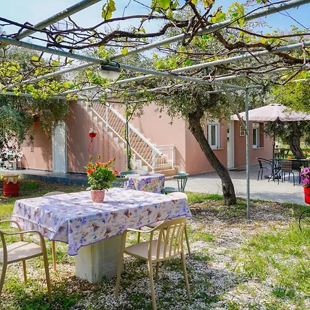 Olivento Beach Front Suites Guest house *