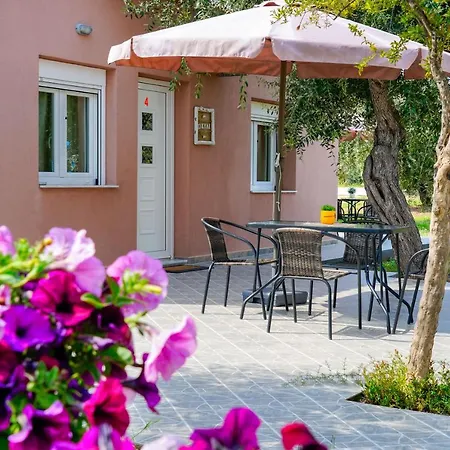Olivento Beach Front Suites Guest house Potos