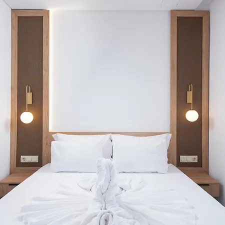 Olivento Beach Front Suites Guest house