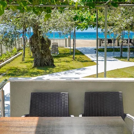 Olivento Front Guest house *