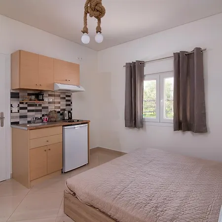 Guest house Olivento Beach Front Suites Potos